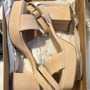 Elegant Beige Platform Sandals
